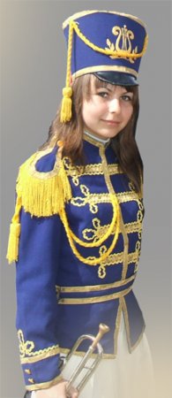 Охая и стеная, СисАдмин неистово отбивал такт бубна о свою филейную часть, чем немало веселил окружающую публику. Он складывал из карандашей и спичек мистические знаки. Ломал, затачивал, и снова складывал. Он натирал ластик, подобно тхе (thee) и подбрасывал его вверх. Гладил системный блок ухом кролика и снова сливался с бубном в неудержимом танце восстановления